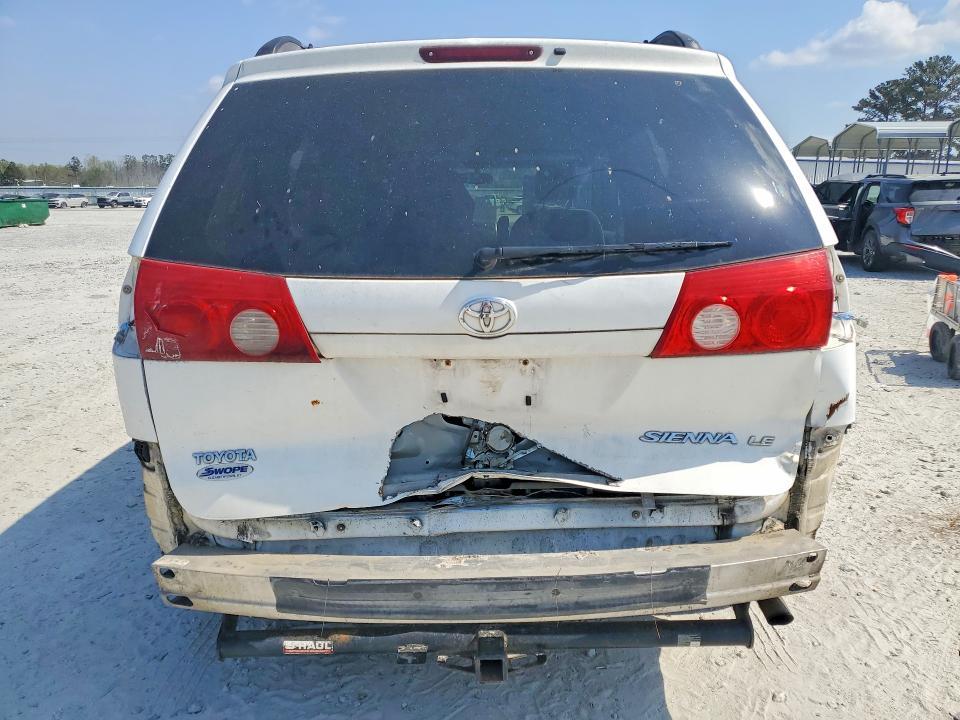 2008 Toyota Sienna le 8-passenger