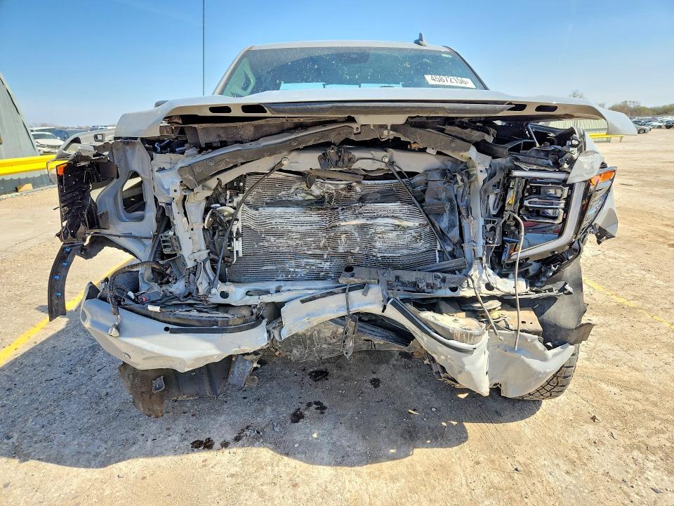 2024 GMC Sierra K1500 AT4