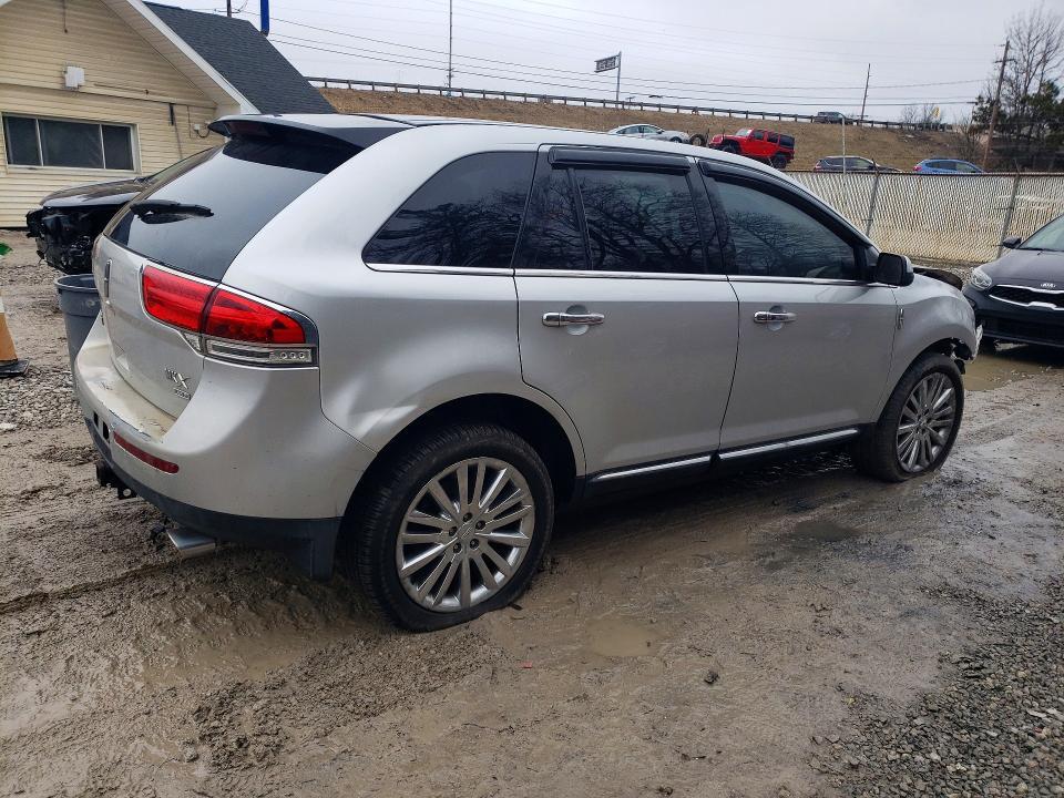2011 Lincoln Townhouse MKX