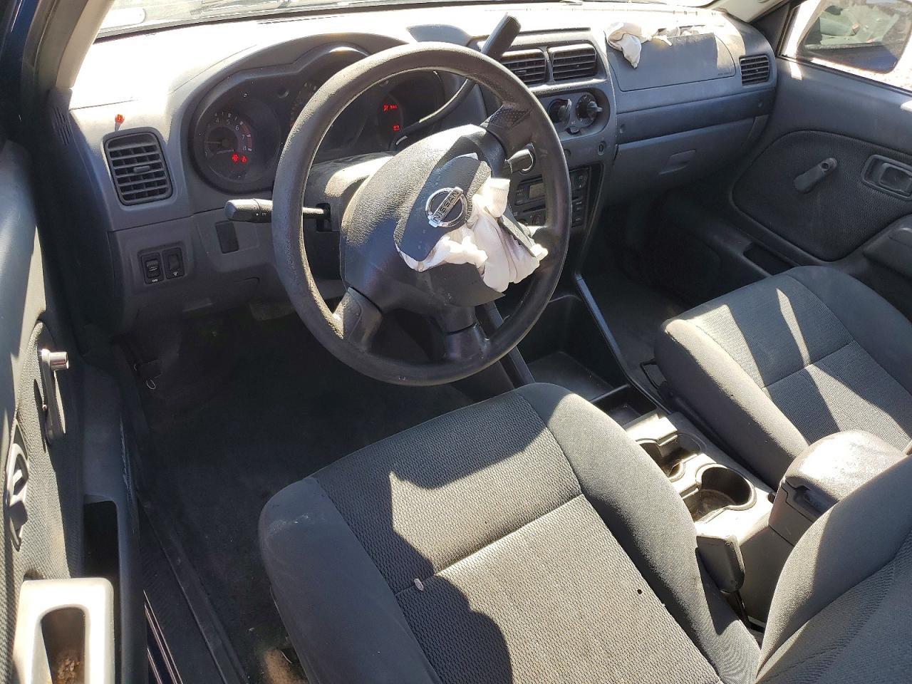 2002 Nissan Frontier Standard