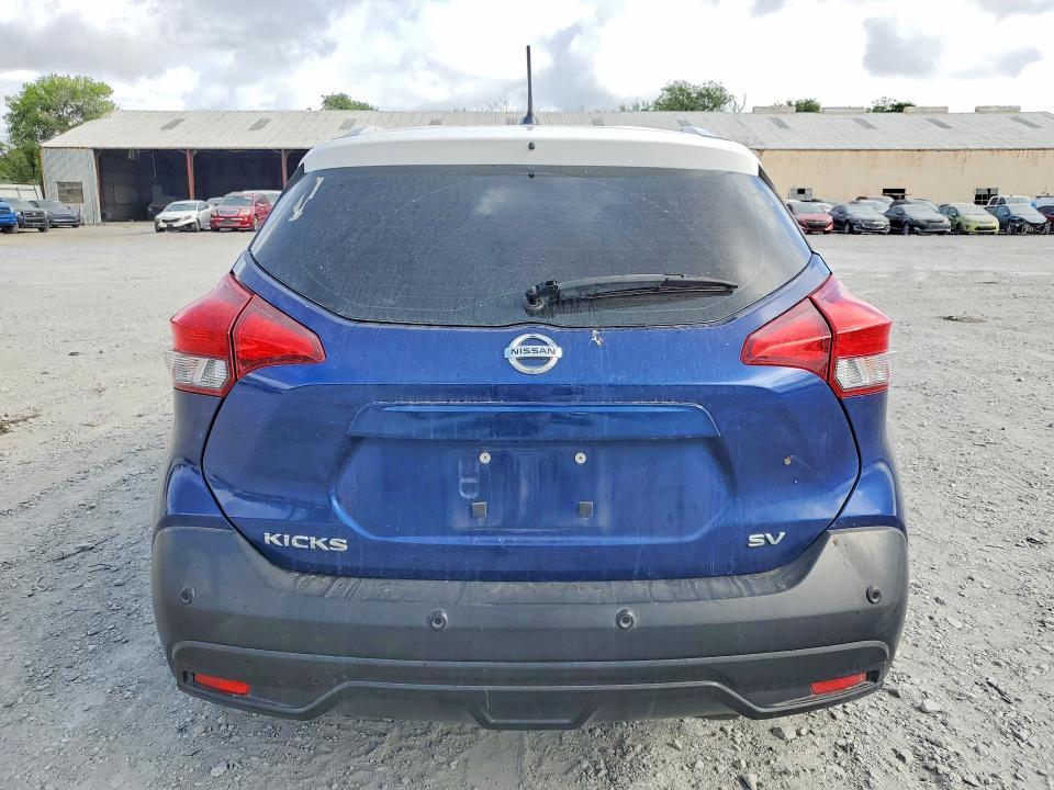 2020 Nissan Kicks sv