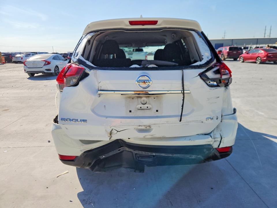 2017 Nissan Rogue sv