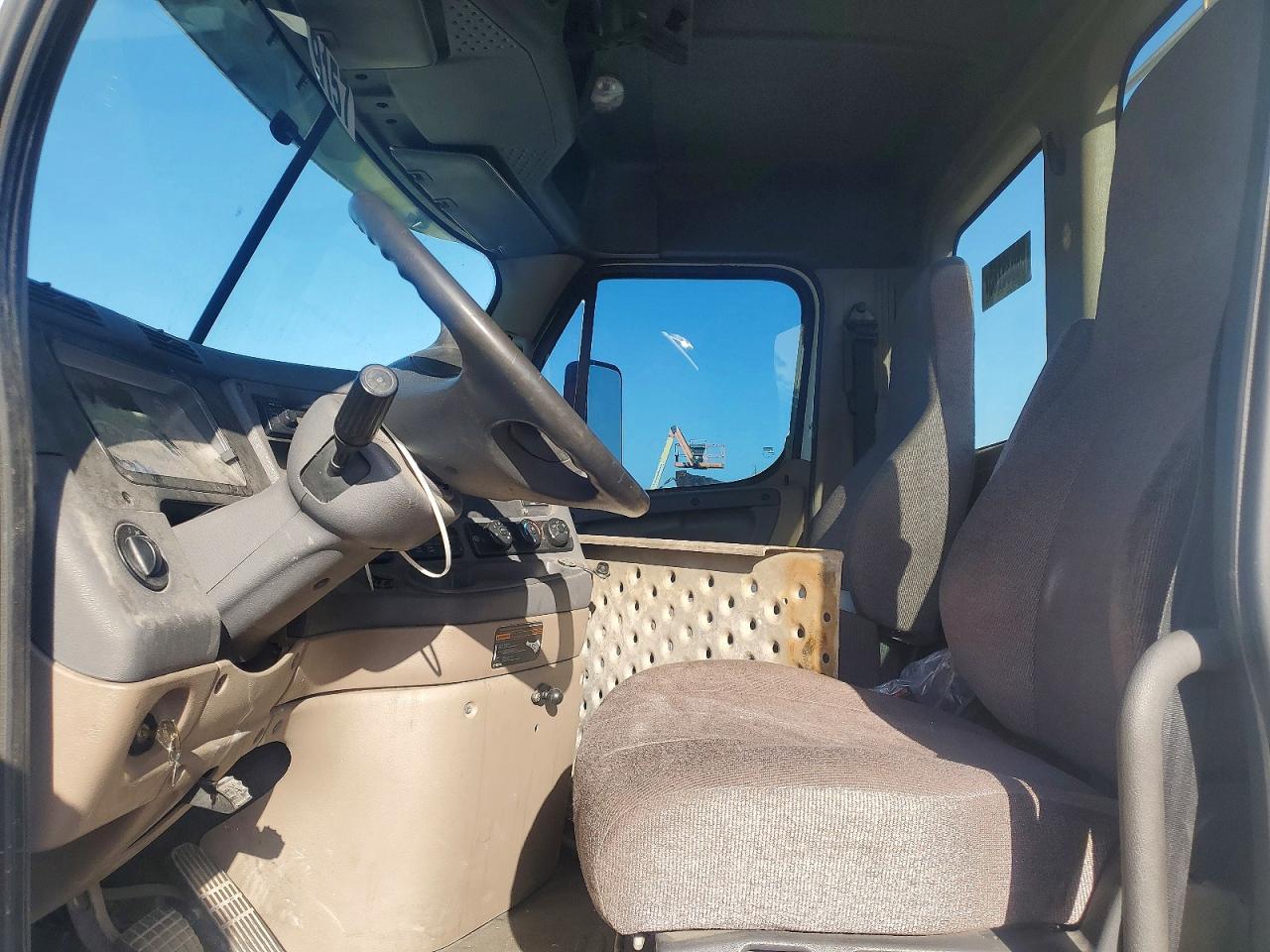 2015 Freigliner 2015 Freightliner Cascadia Semi Truck
