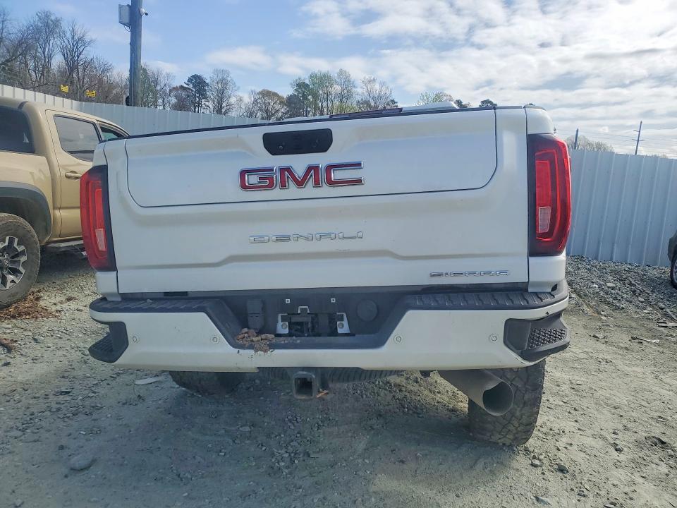 2022 GMC Sierra K2500 Denali