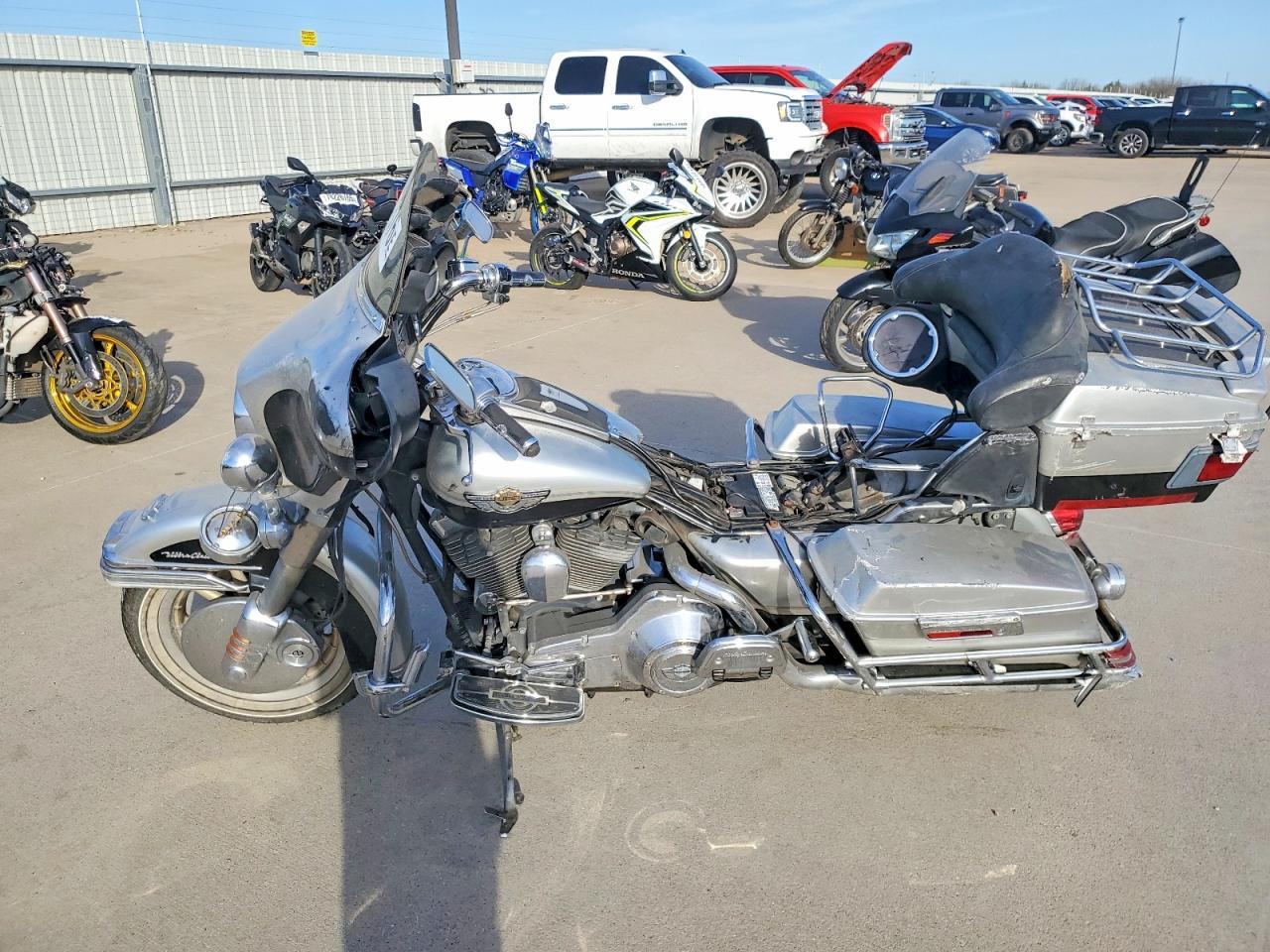 2003 Harley-Davidson Flhtcui Anniversary