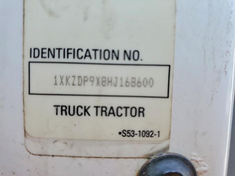 2017 KW 2017 Kenworth T-880-Semi Truck