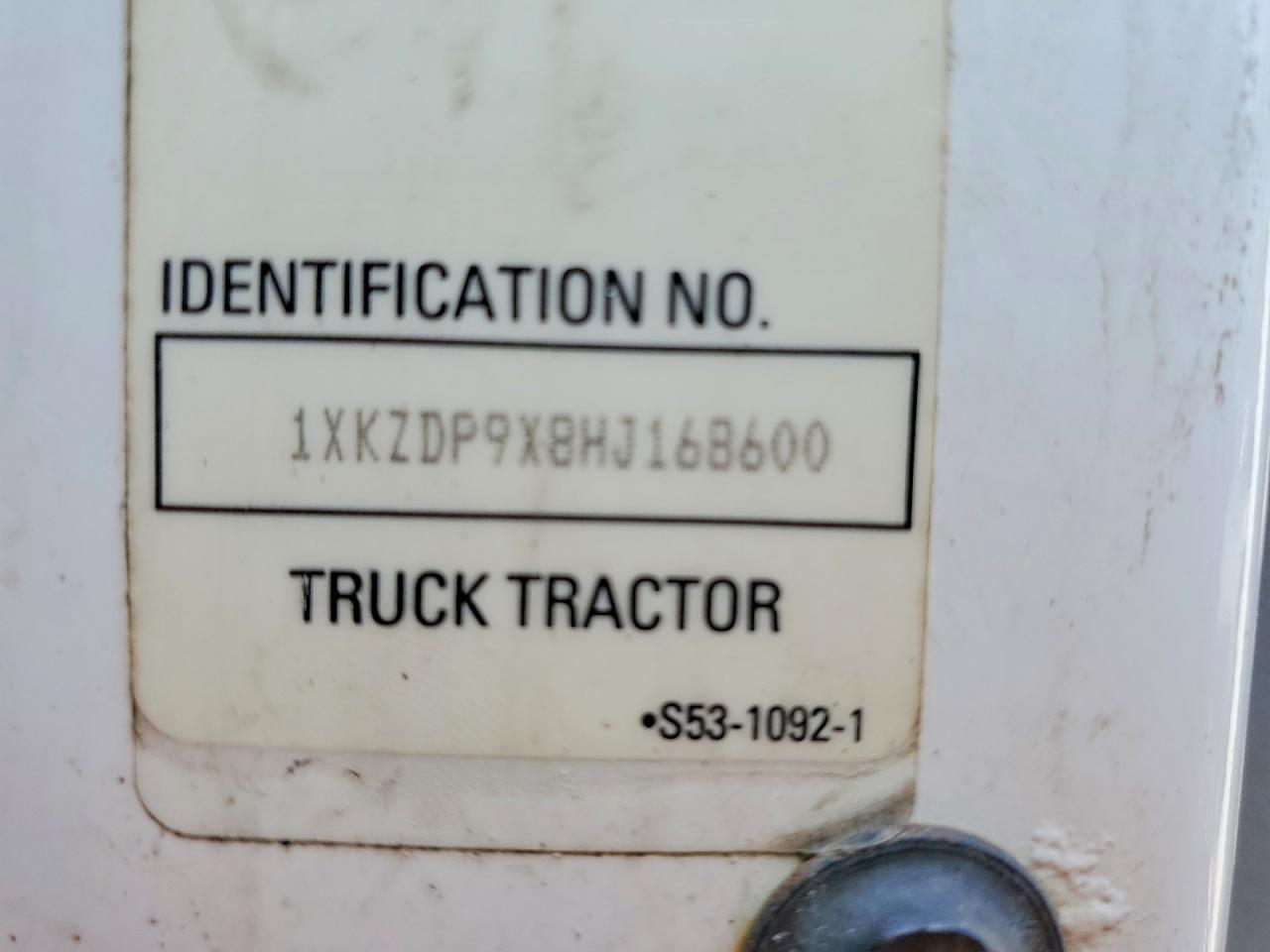 2017 KW 2017 Kenworth T-880-Semi Truck
