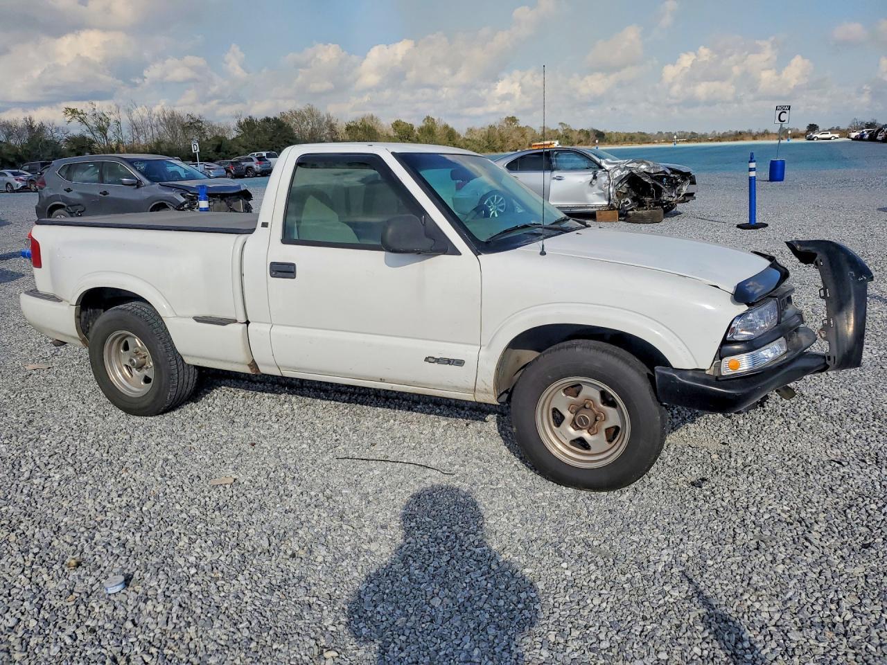 1998 Chevrolet S Truck S10