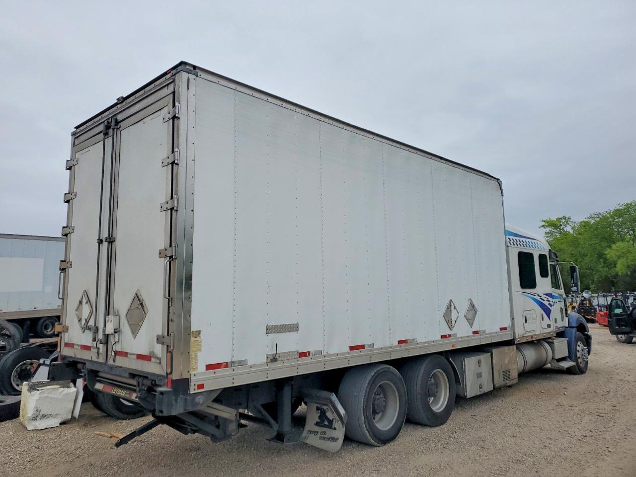 2007 Freightliner Columbia 112 Refrigerated BOX TR