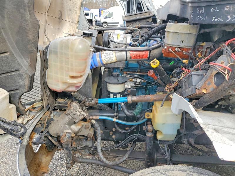 2003 International 4000 4300