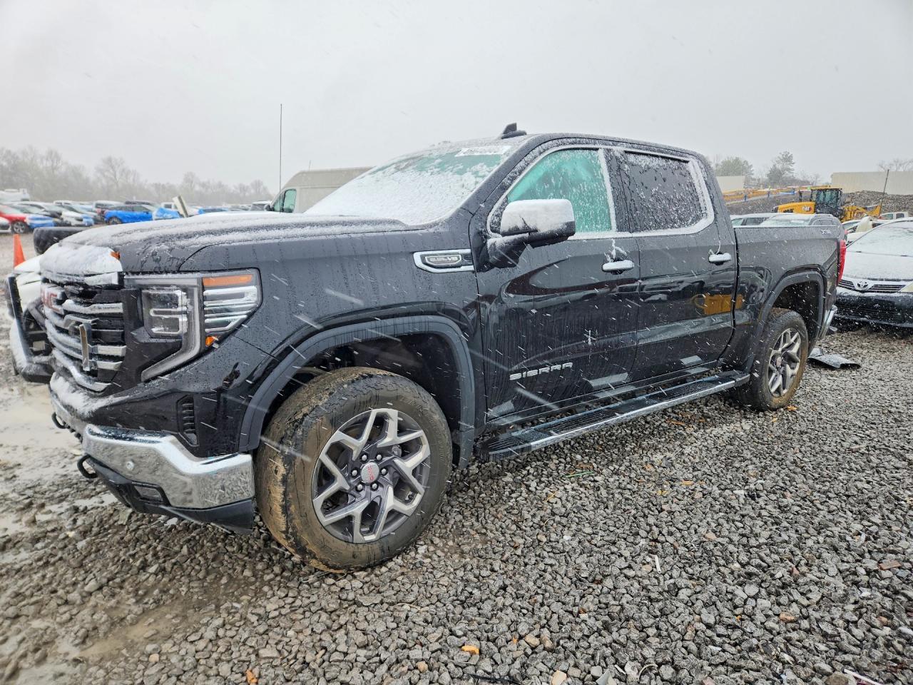 2024 GMC Sierra K1500 SLT