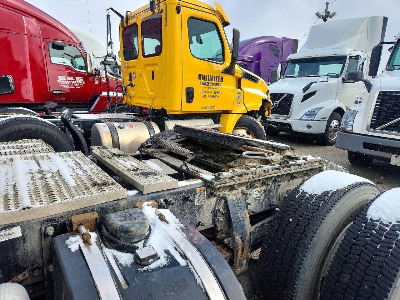 2017 Peterbilt 579 Semi Truck