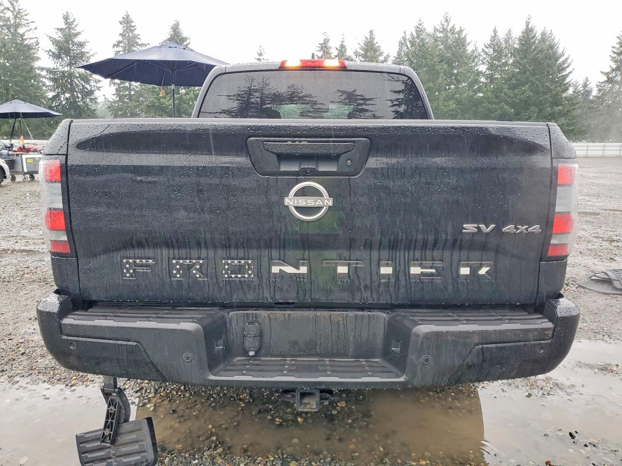 2022 Nissan Frontier SV