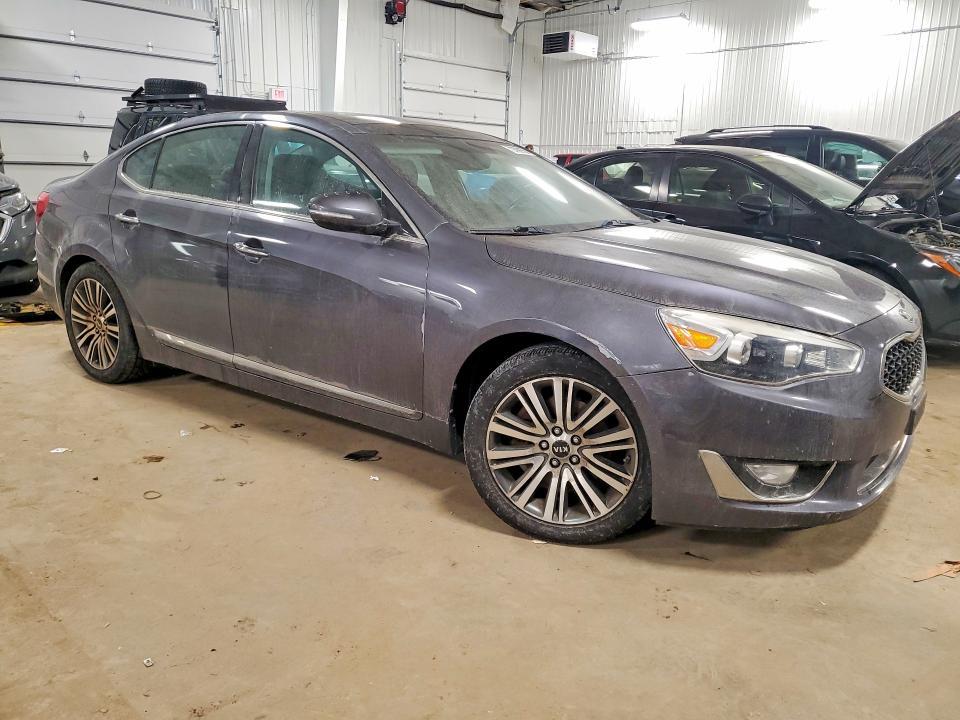 2014 KIA Cadenza Premium