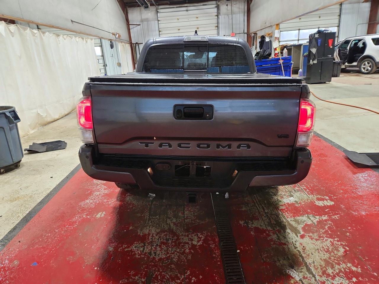 2021 Toyota Tacoma TRD OFF-Road