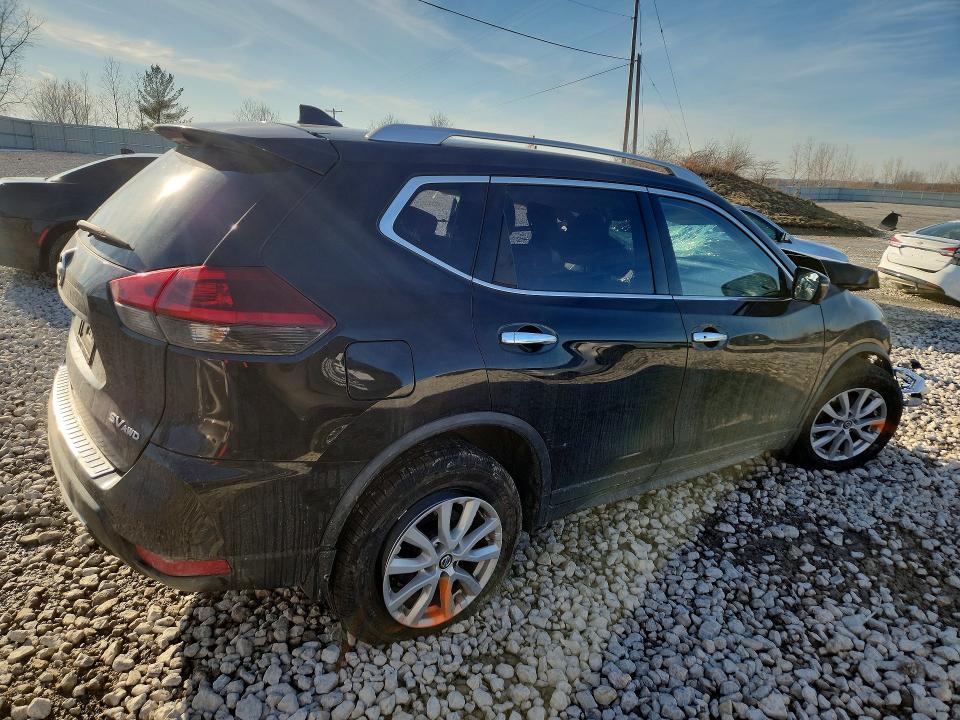 2018 Nissan Rogue sv
