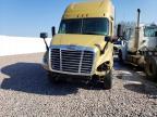 2018 Freigliner 2018 Freightliner Cascaia 113 Semi Truck