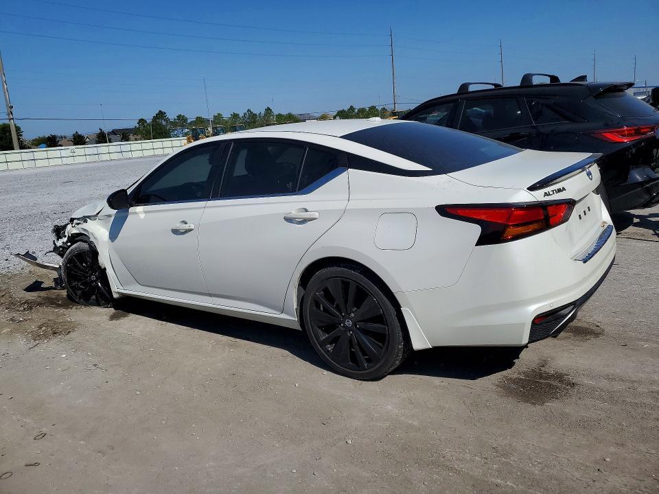 2022 Nissan Altima 2.5 sr