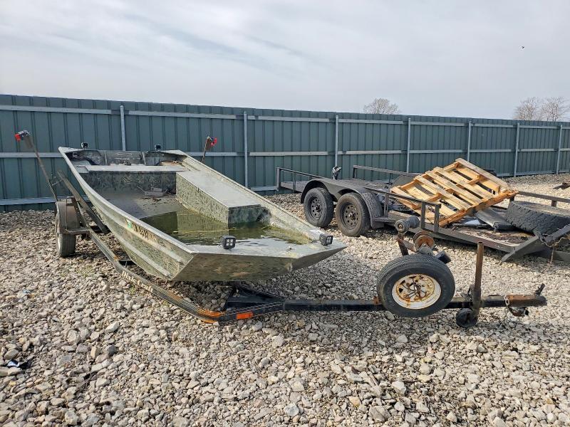 2000 Boat Boat