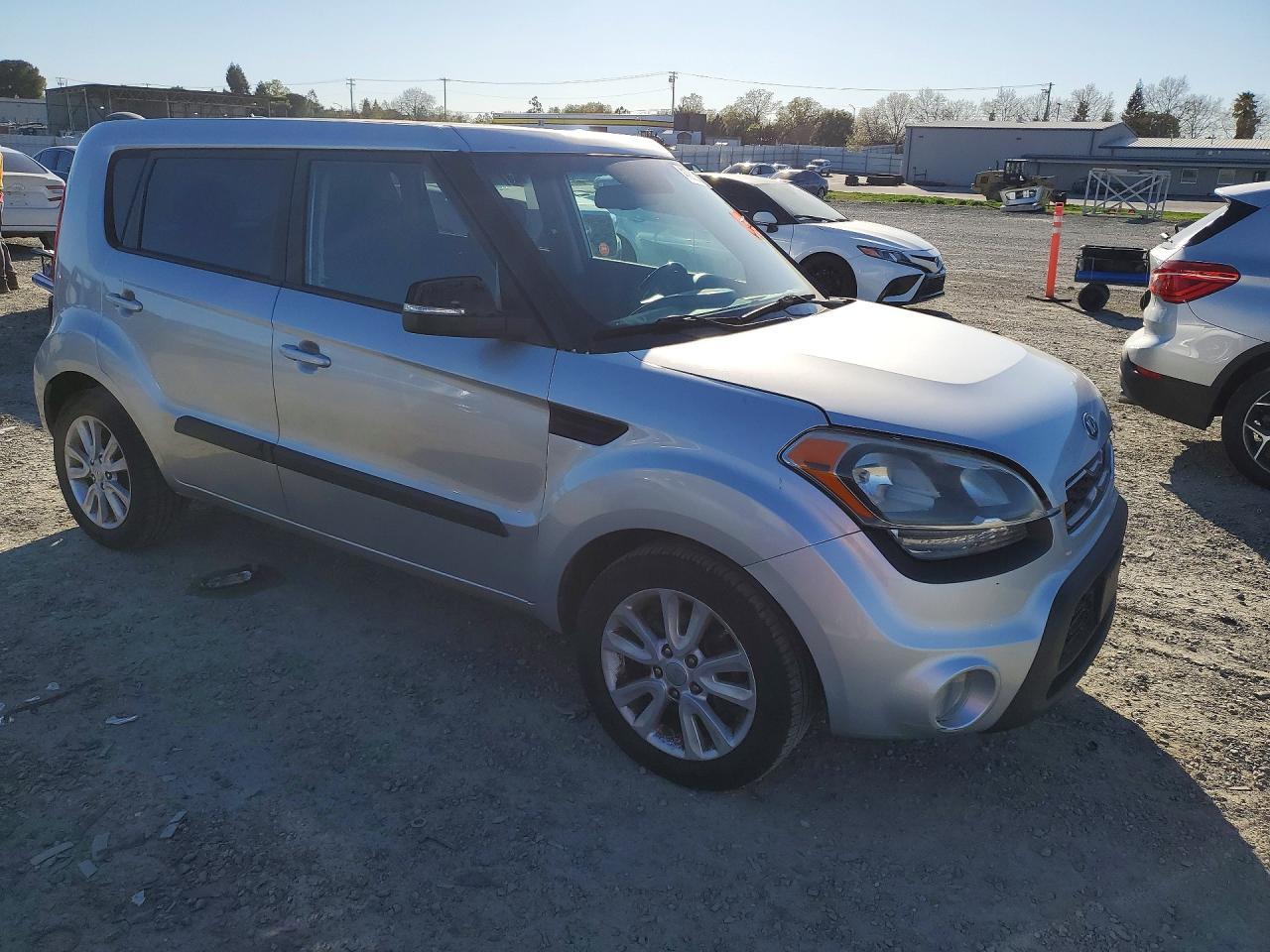 2013 KIA Soul +