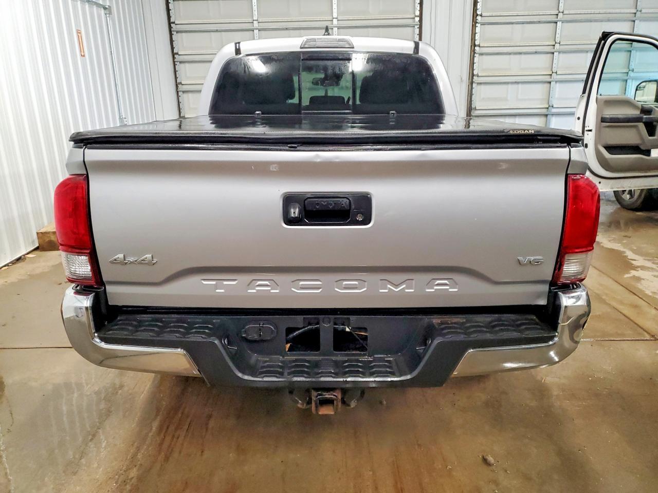 2018 Toyota Tacoma SR5 V6