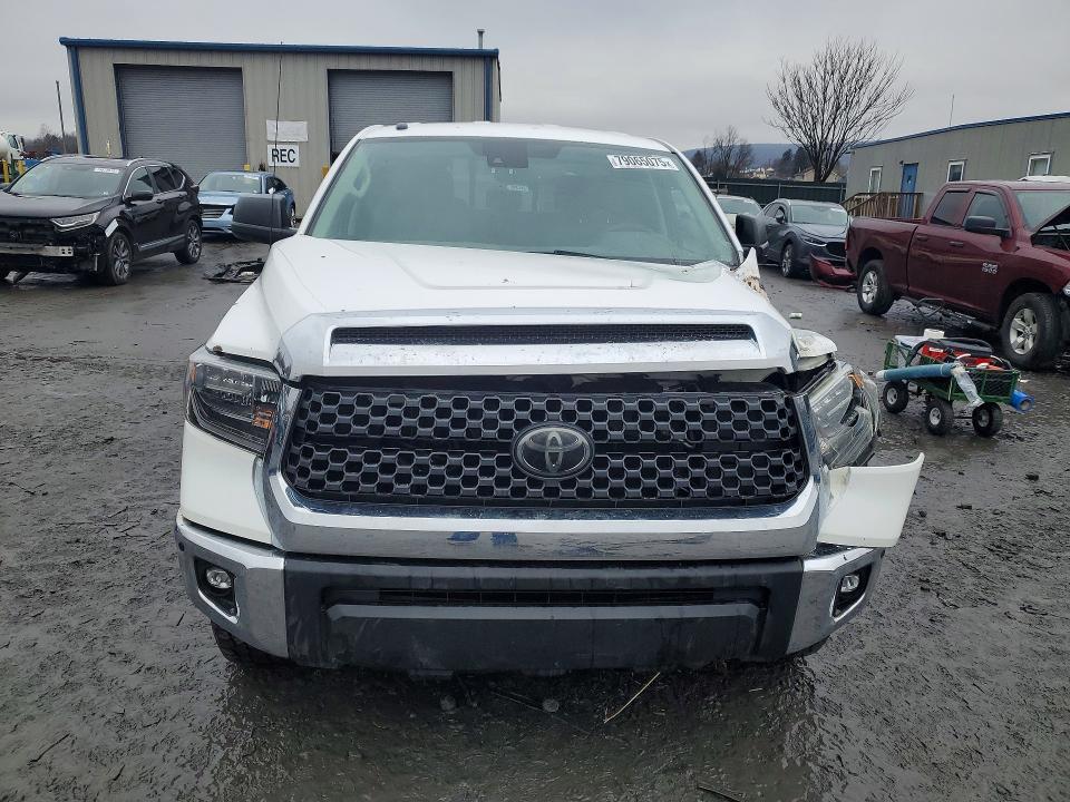 2018 Toyota Tundra SR5
