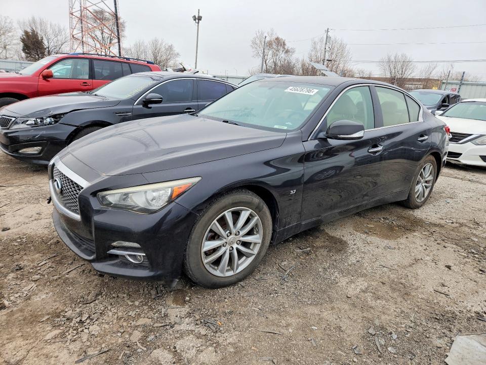 2015 Infiniti Q50 Premium