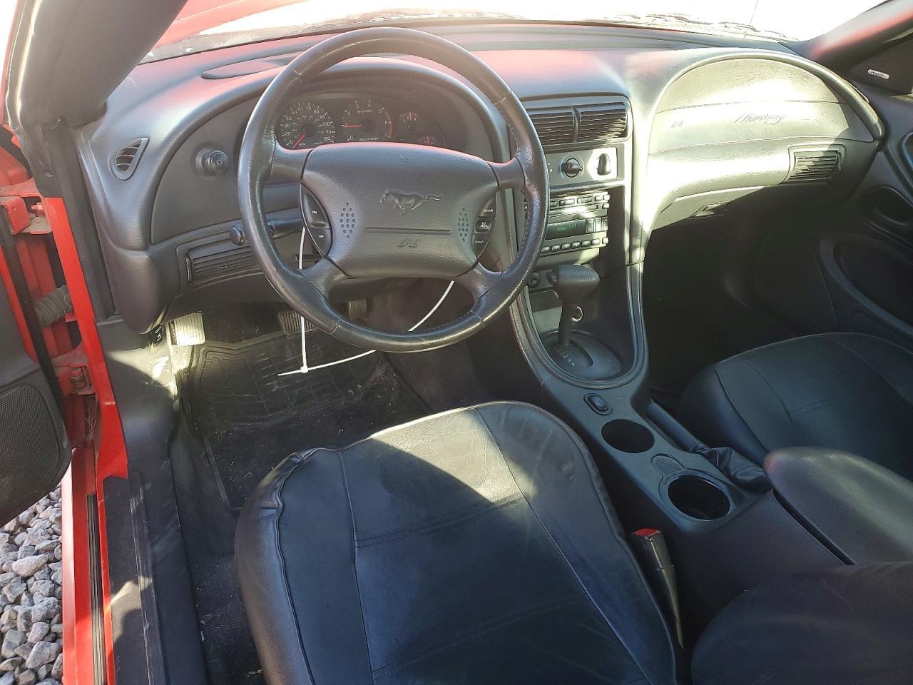 2004 Ford Mustang