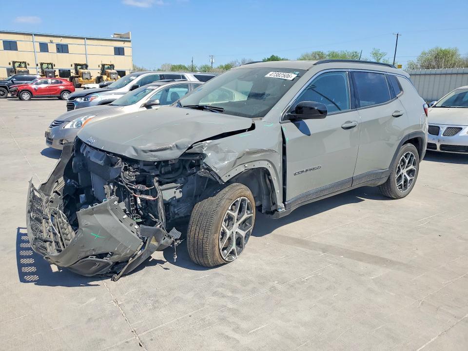2024 Jeep Compass Latitude