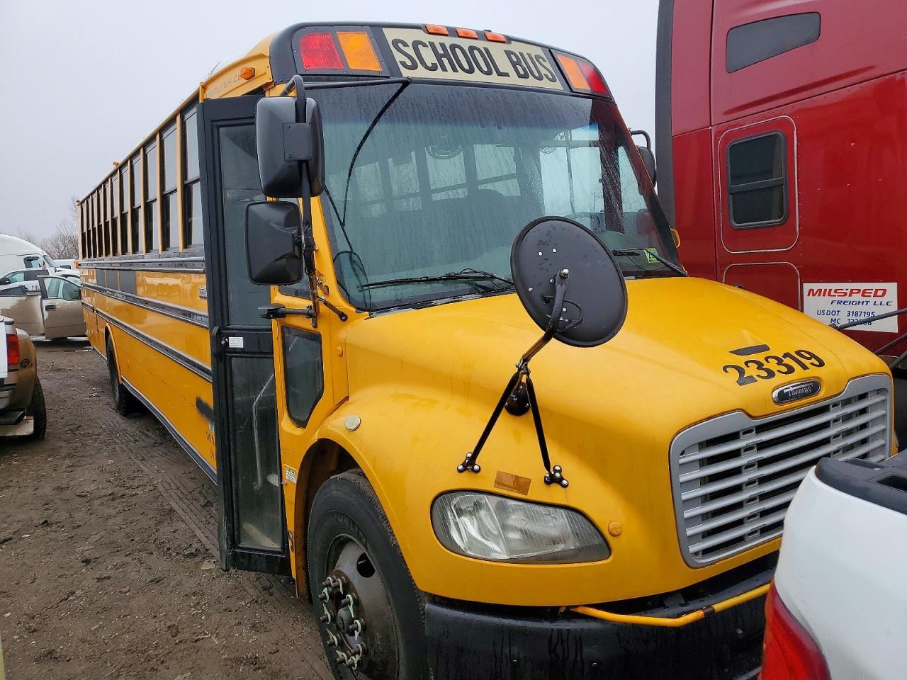 2013 Thomas SAF-T-LINER C2-School Bus