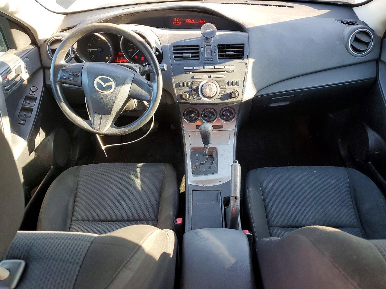 2011 Mazda 3 I