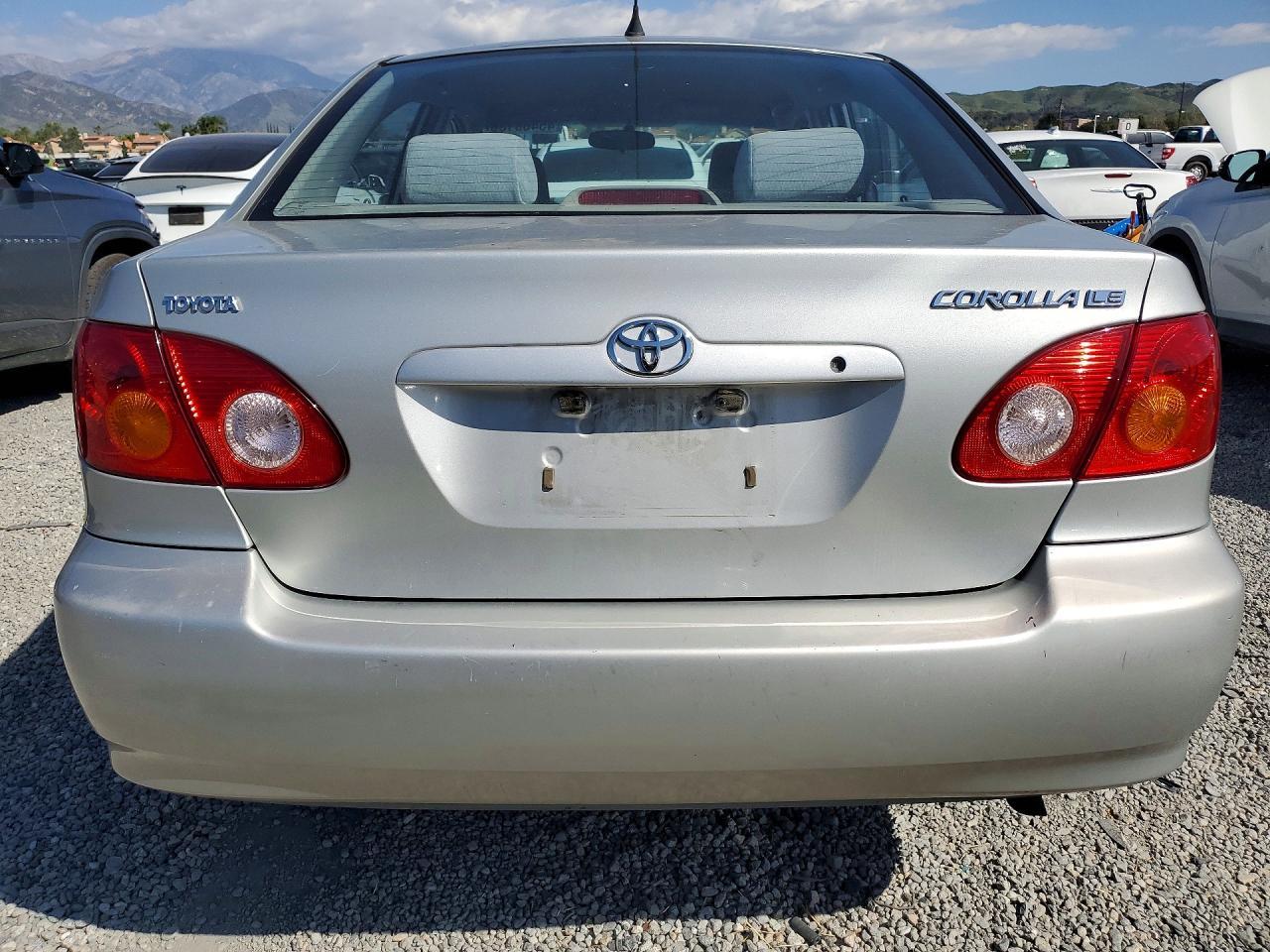 2004 Toyota Corolla le