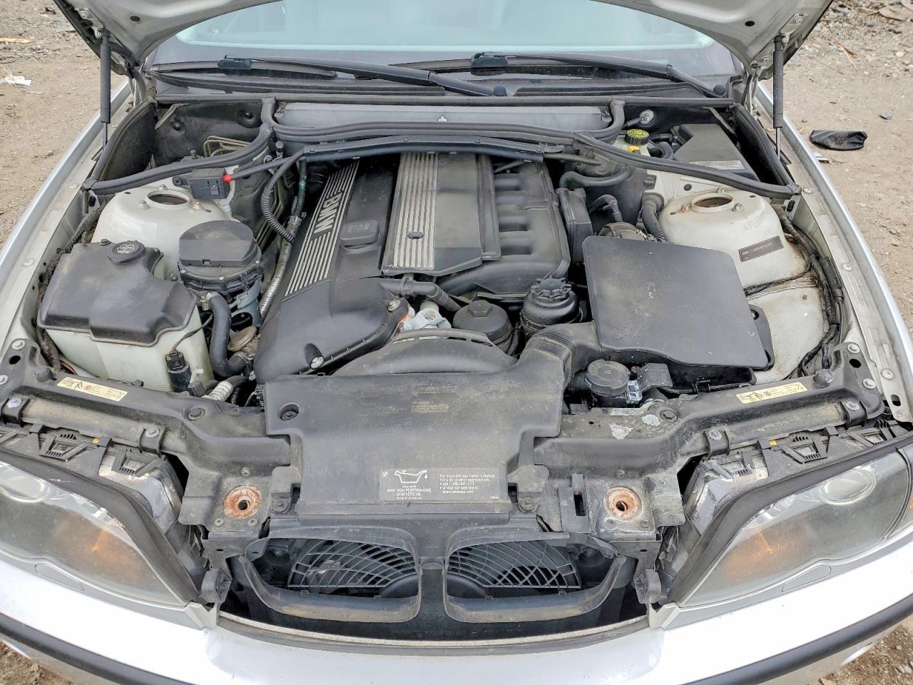 2004 BMW 325 xi