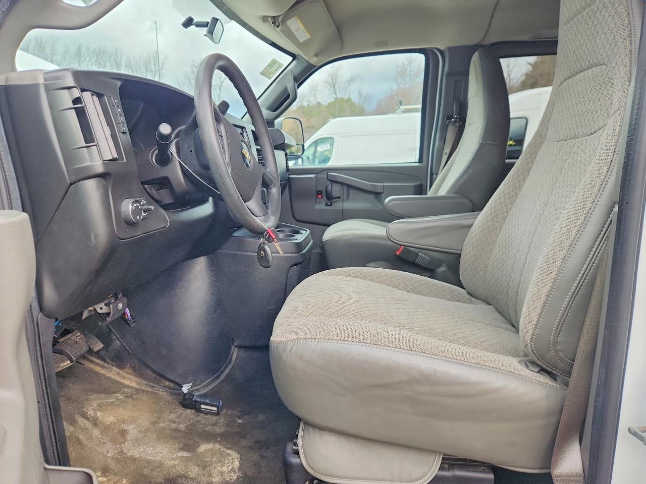2017 Chevrolet Express G3500 LT