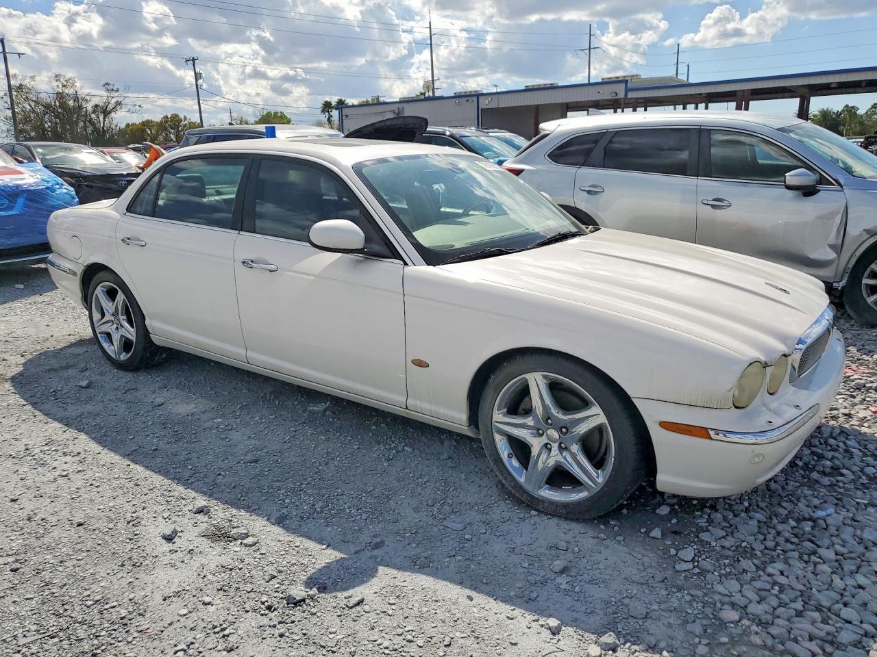 2006 Jaguar XJ8 l