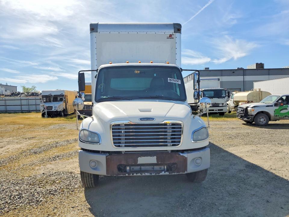 2014 Freightliner Business Class M2 BOX Truck