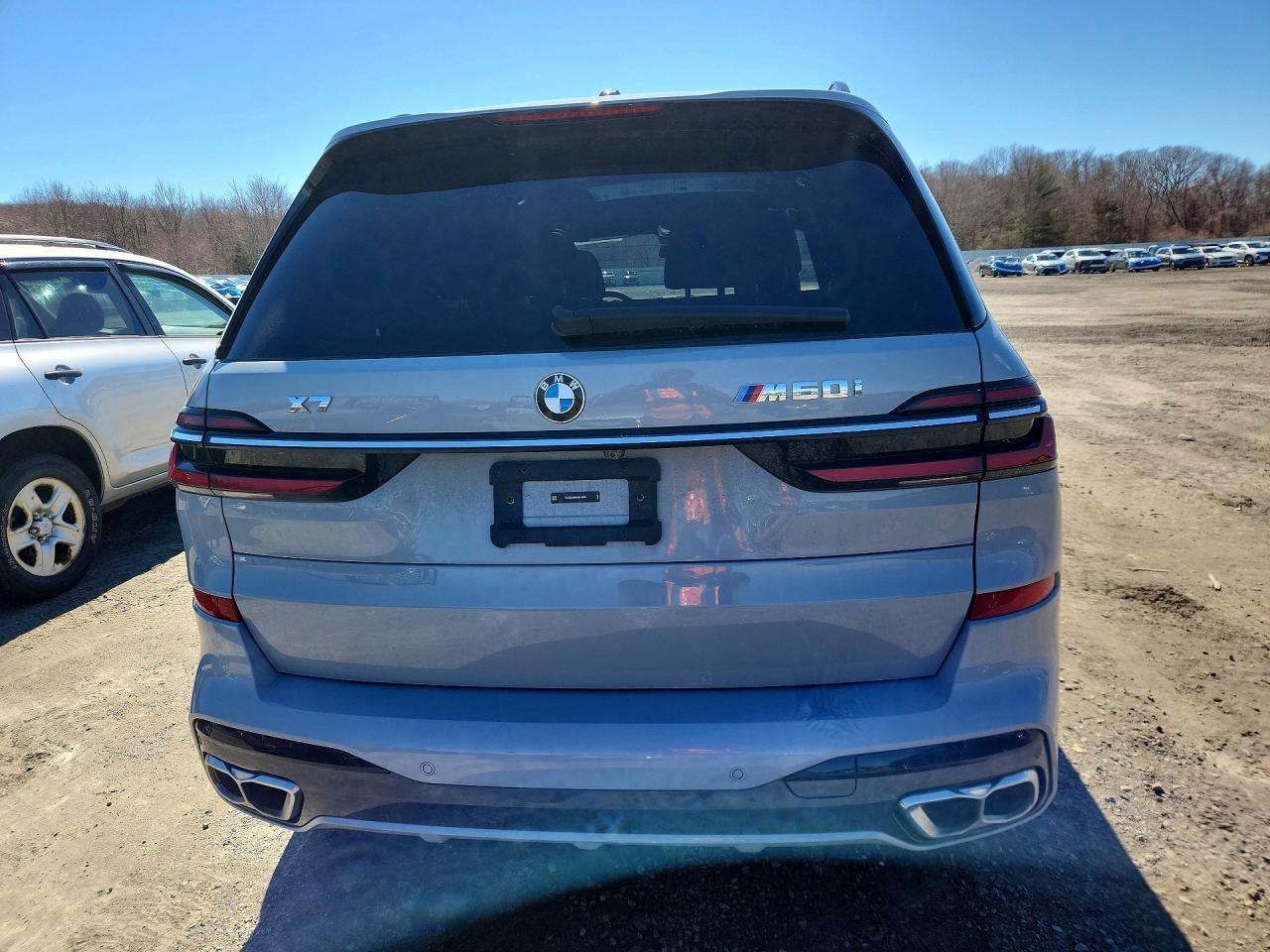 2025 BMW X7 M60i