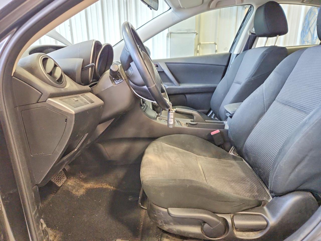 2013 Mazda 3 I