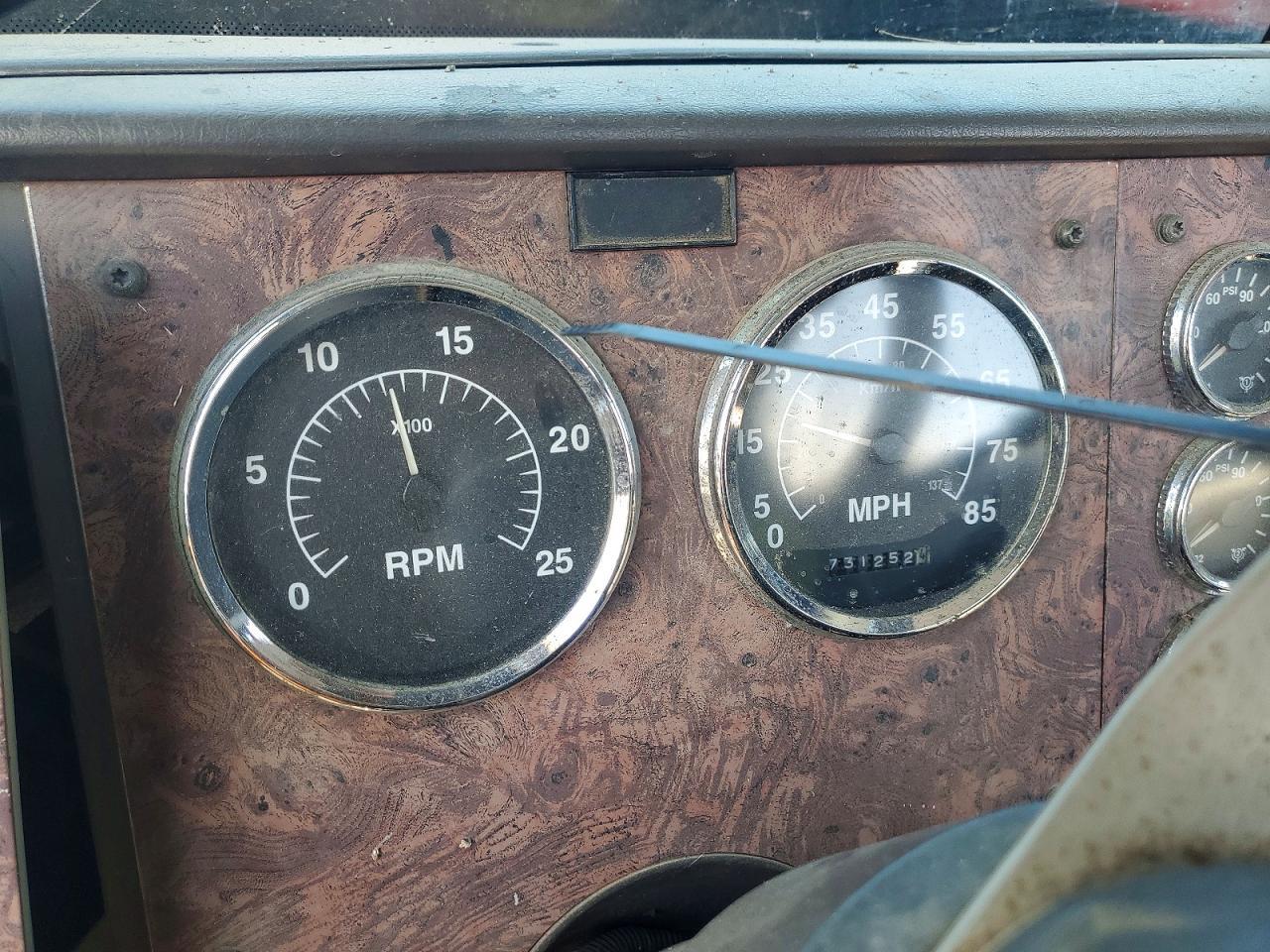 2000 International 9400 9400I