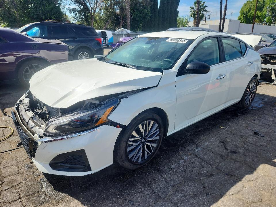 2025 Nissan Altima 2.5 sv