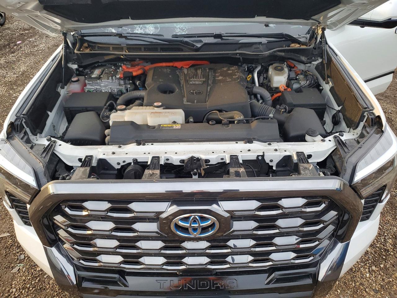 2023 Toyota Tundra Platinum HV