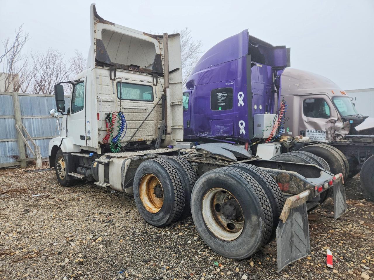2012 Volv O VNL Semi Truck