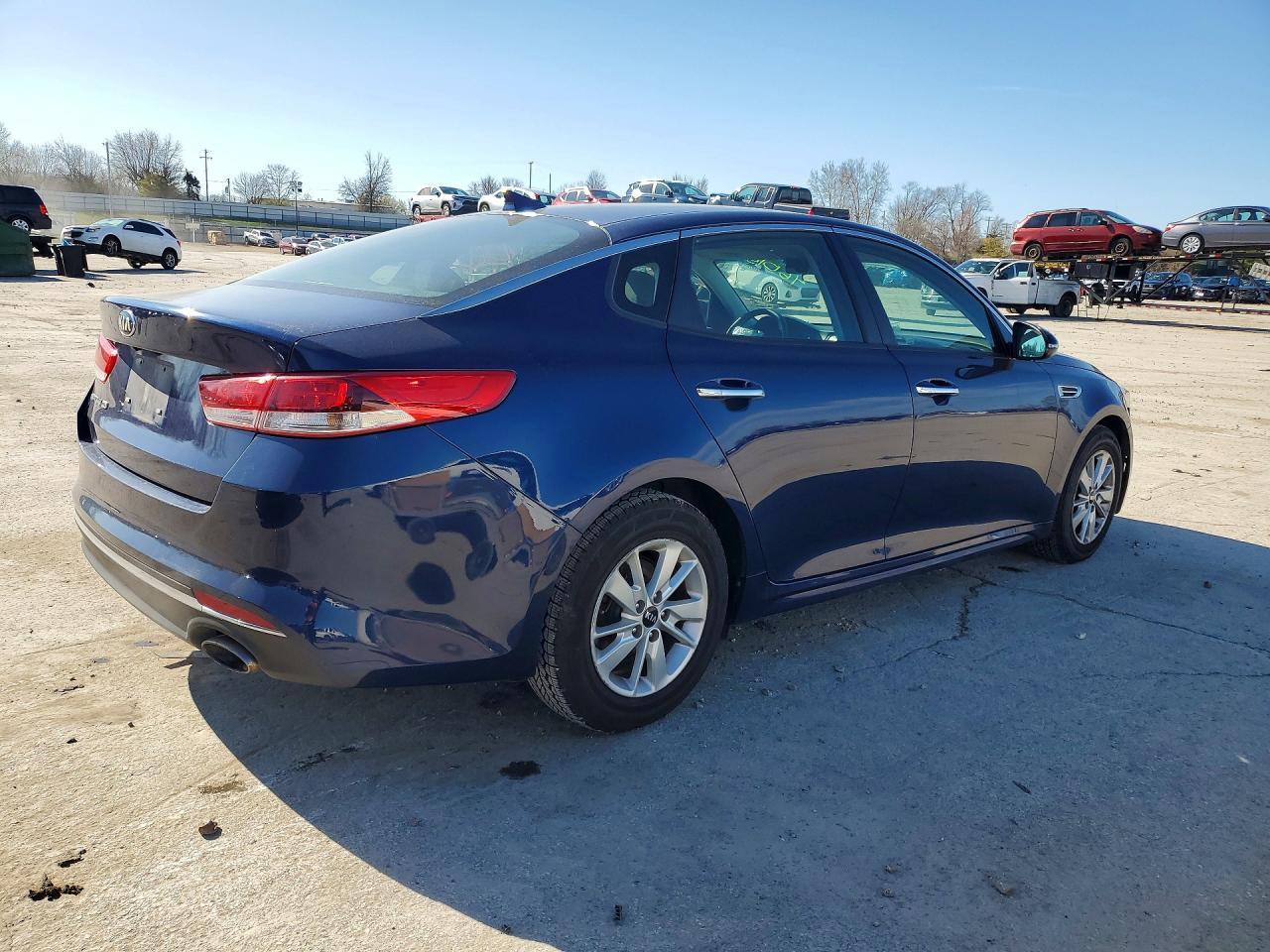 2017 KIA Optima lx