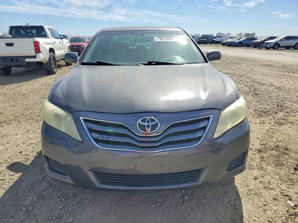 2011 Toyota Camry le