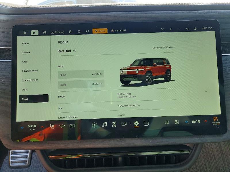 2024 Rivian R1S Adventure