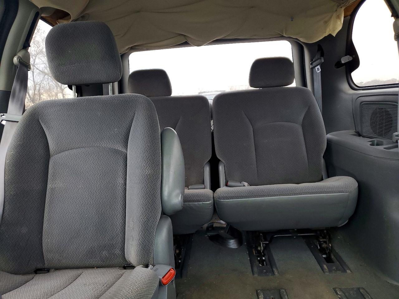 2005 Dodge Caravan sxt