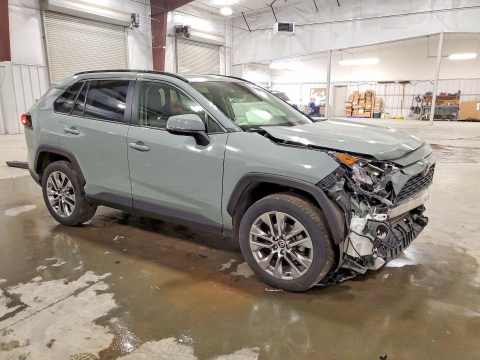 2020 Toyota Rav4 xle Premium