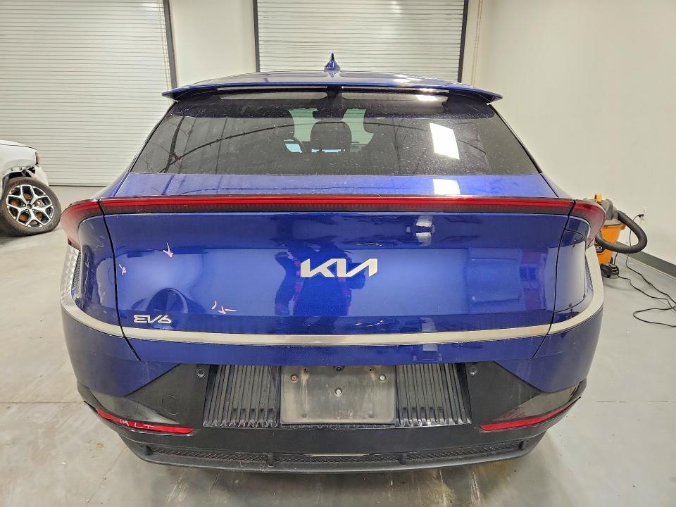 2023 KIA EV6 Wind