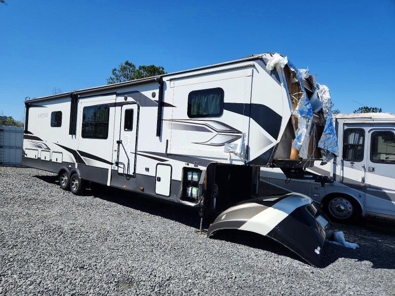2023 Keystone Alpine Camper