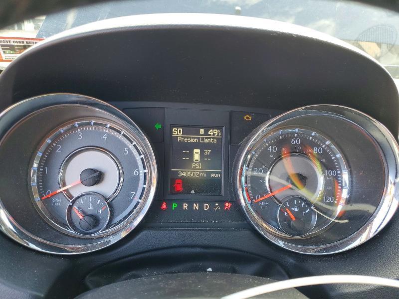 2013 Chrysler Town & Country Touring